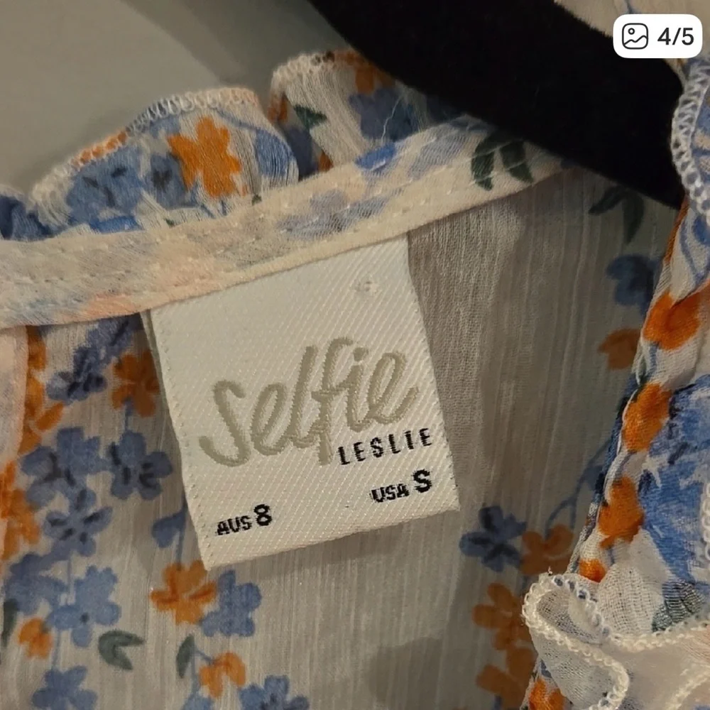 Selfie Leslie Blue and White Floral Long Sleeve Dress - Picture 3 of 4